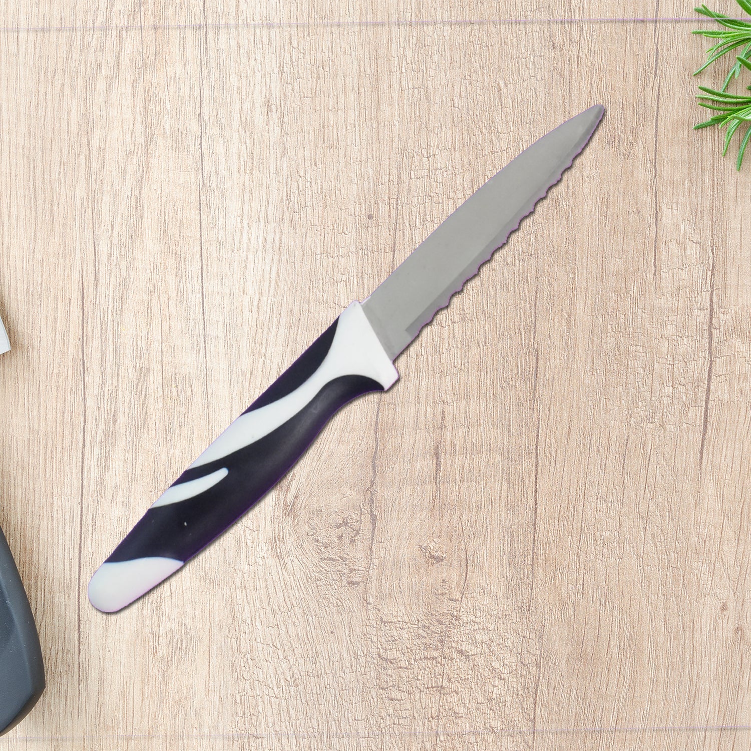 Ritu Zebra Serrated Kitchen Knife Ritu Zebra Serrated Kitchen Knife